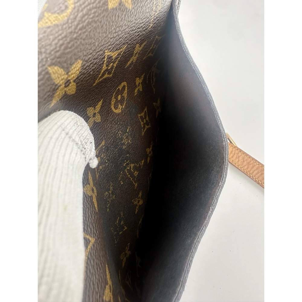 Louis Vuitton Saint Cloud GM Monogram Crossbody  Bag Gold Hardware - Picture 13 of 14